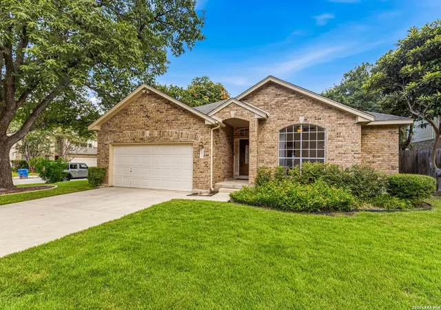 Photo 3 of Single family home for sale at 16419 Pemoak Dr, San Antonio, TX 78240 | MLS# 2004245 | Listing updated on 2026-09-16