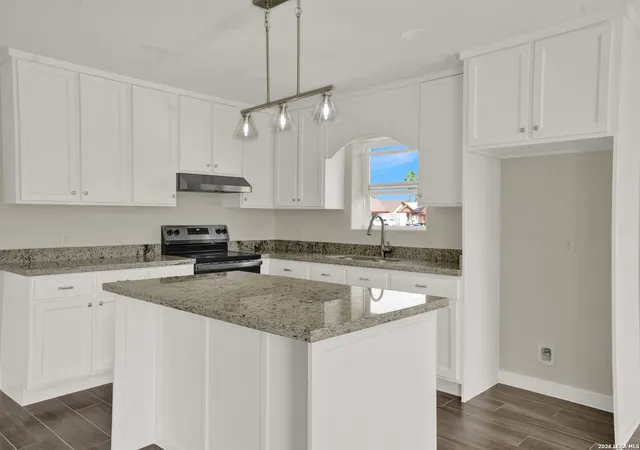 Photo 3 of Sale Pending at 602 Atlanta Dr, Laredo, TX 78045 | MLS# 2004258 | Listing updated on 2026-08-16