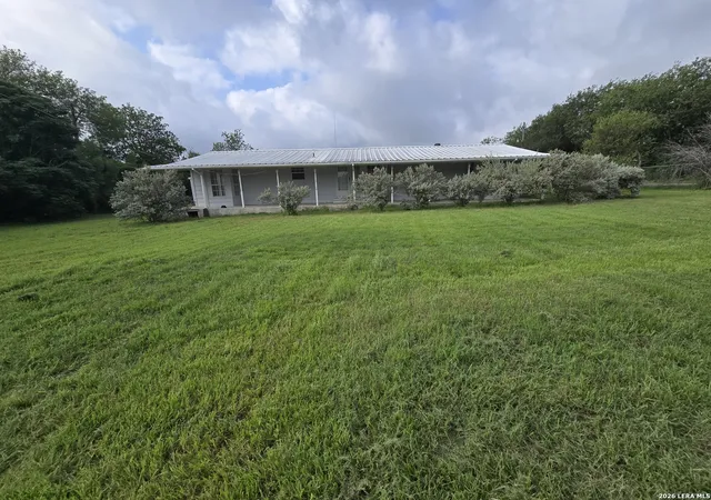 2nd image of 17490 Interstate 35, Atascosa, TX 78002 | MLS# 2004275