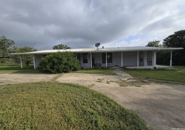 Photo 3 of Single family home for sale at 17490 Interstate 35, Atascosa, TX 78002 | MLS# 2004275 | Listing updated on 2026-08-10