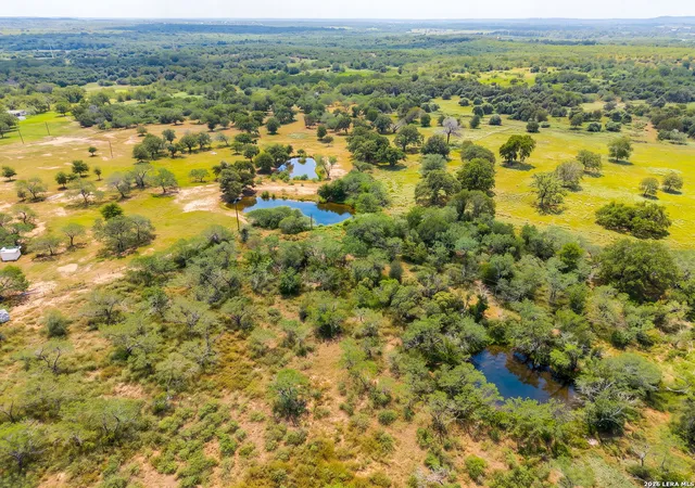 Photo 4 of Single family home for sale at 1767 Dowdy Rd, Seguin, TX 78155 | MLS# 2004278 | Listing updated on 2026-08-10