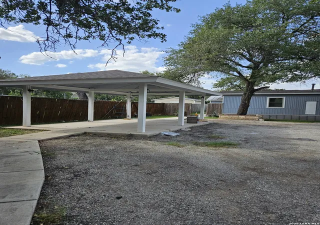 3rd image of 4814 Lost Hills Dr, Elmendorf, TX 78112 | MLS# 2004284