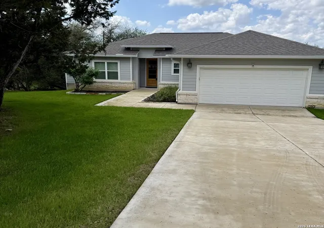 Photo 3 of Single family home for sale at 250 Deer Run Pass, Canyon Lake, TX 78133 | MLS# 2004293 | Listing updated on 2026-10-23