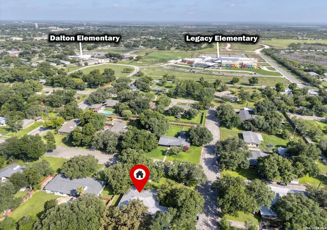 3rd image of 921 Maple, Uvalde, TX 78801 | MLS# 2004299