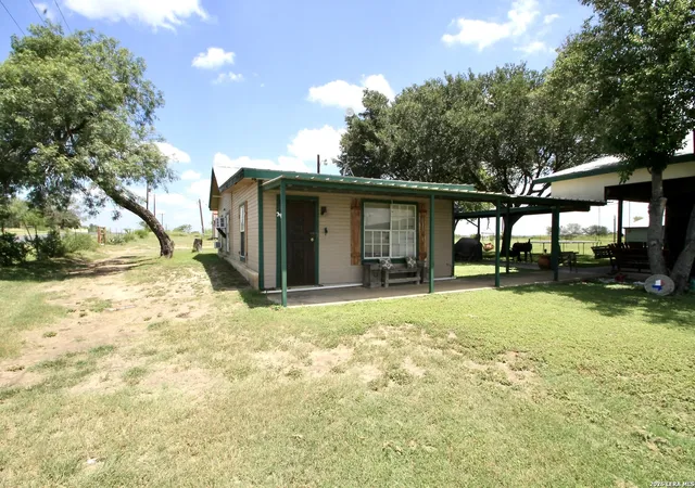 3rd image of 15122 Trawalter Rd, Atascosa, TX 78002 | MLS# 2004317