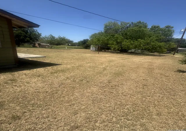 Photo 3 of Single family home for sale at 1713 S Pecan, Pearsall, TX 78061 | MLS# 2004353 | Listing updated on 2026-09-18