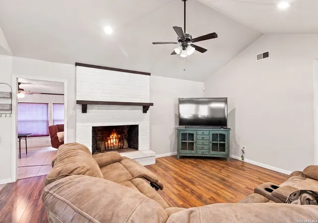 Photo 4 of Sale Pending at 6407 Red Jacket Dr, Leon Valley, TX 78238 | MLS# 2004376 | Listing updated on 2026-09-08