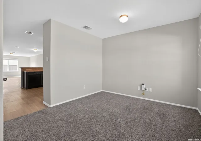 Photo 4 of Single family home for sale at 9409 Apple Ridge Ln, San Antonio, TX 78239 | MLS# 2004377 | Listing updated on 2026-09-15
