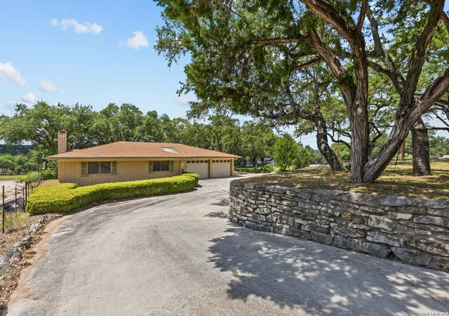 Photo 3 of Sale Pending at 1459 Songbird Dr, Canyon Lake, TX 78133 | MLS# 2004405 | Listing updated on 2026-09-06