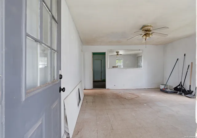 Photo 2 of Single family home for sale at 236 E Baylor St, San Antonio, TX 78204 | MLS# 2004412 | Listing updated on 2026-08-10