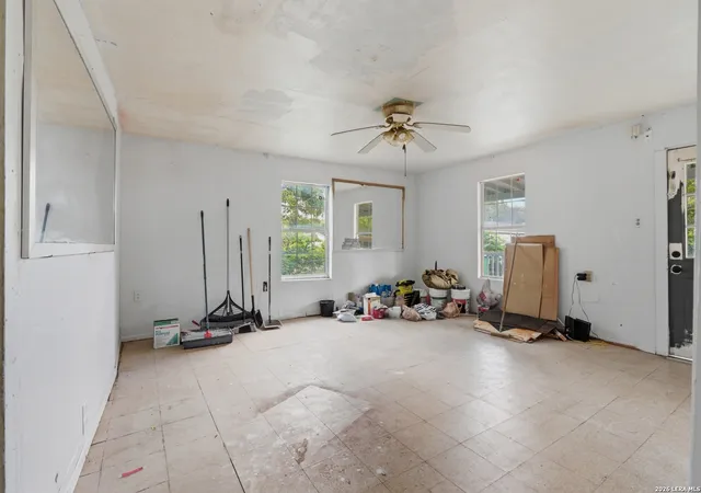 Photo 3 of Single family home for sale at 236 E Baylor St, San Antonio, TX 78204 | MLS# 2004412 | Listing updated on 2026-08-10
