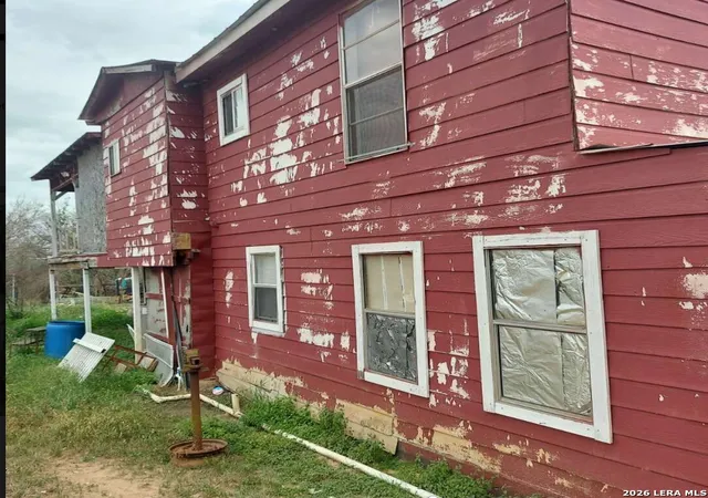 2nd image of 387 Mills Ranch Rd, Pleasanton, TX 78064 | MLS# 2004415