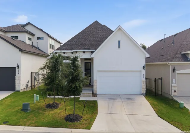 Photo 2 of Single family home for sale at 530 Pond Blf, San Antonio, TX 78231 | MLS# 2004420 | Listing updated on 2026-09-22