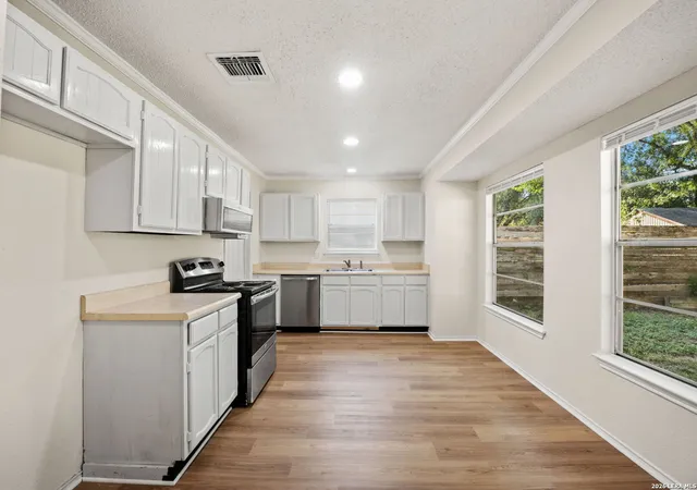 Photo 4 of Single family home for sale at 4411 Briardale St, San Antonio, TX 78217 | MLS# 2004425 | Listing updated on 2026-09-03