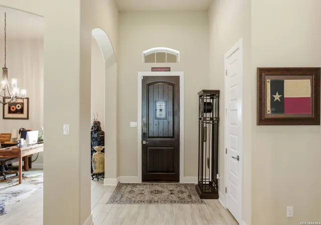 4th image of 184 Windmill Vly, Spring Branch, TX 78070 | MLS# 2004435