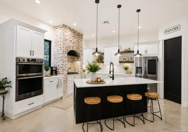 Photo 4 of Sale Pending at 8304 Monument Oak, Boerne, TX 78015 | MLS# 2004437 | Listing updated on 2026-09-14