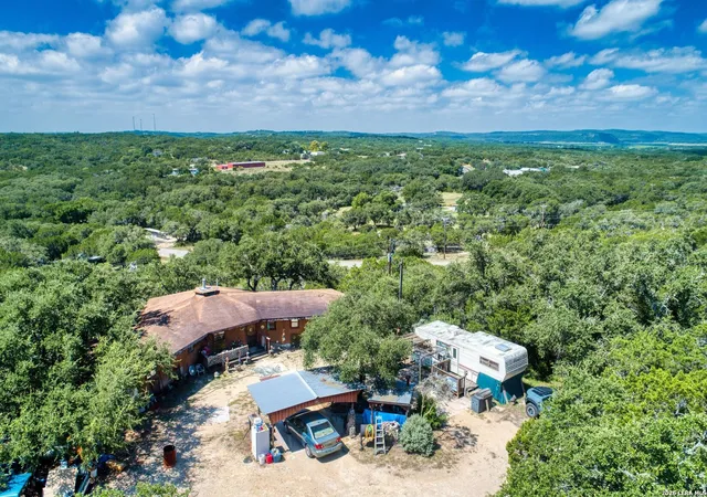 3rd image of 10294 Park Road 37, Lakehills, TX 78063 | MLS# 2004440