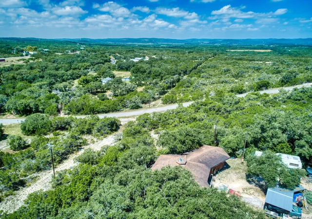 5th image of 10294 Park Road 37, Lakehills, TX 78063 | MLS# 2004440