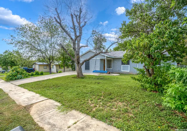 Photo 3 of Single family home for sale at 511 Barbuda St, San Antonio, TX 78227 | MLS# 2004480 | Listing updated on 2026-08-27
