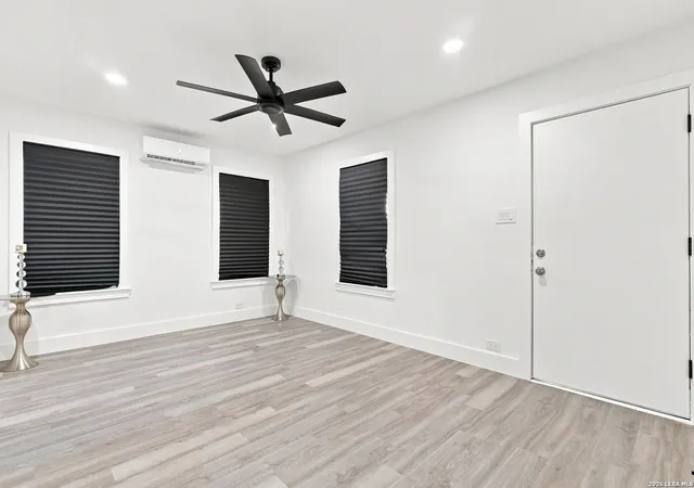 Photo 3 of Single family home for sale at 215 Westway Dr, San Antonio, TX 78225 | MLS# 2004515 | Listing updated on 2026-09-13