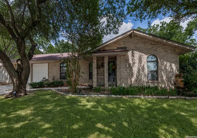 Photo 2 of Sale Pending at 507 Amistad, Universal City, TX 78148 | MLS# 2004535 | Listing updated on 2026-08-31
