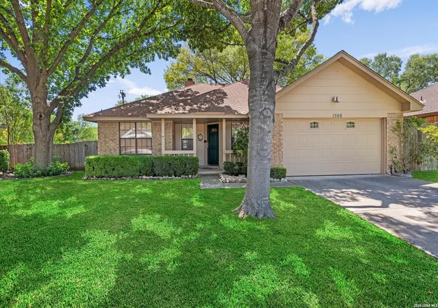 Photo 2 of Single family home for sale at 1508 Greenwood, Schertz, TX 78154 | MLS# 2004550 | Listing updated on 2026-09-11