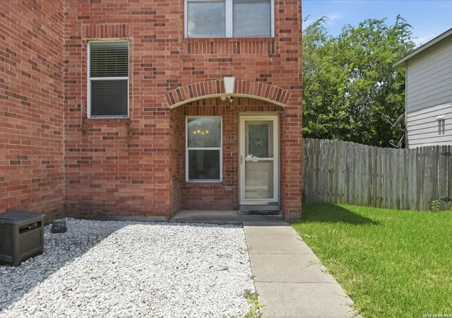 Photo 3 of Single family home for sale at 16211 Ike Ln, Selma, TX 78154 | MLS# 2004554 | Listing updated on 2026-08-10