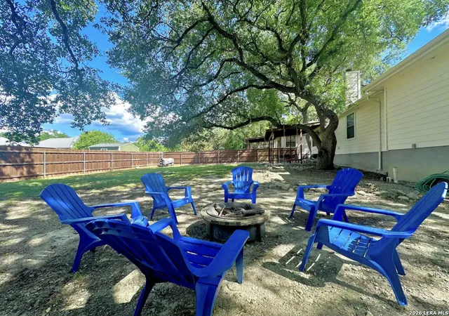 Photo 4 of Single family home for sale at 741 Lookout Dr, Canyon Lake, TX 78133 | MLS# 2004562 | Listing updated on 2026-09-14