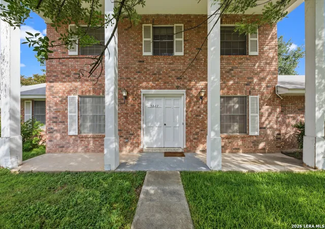 Photo 3 of Single family home for sale at 5827 Grass Hill Dr, Leon Valley, TX 78238 | MLS# 2004637 | Listing updated on 2026-08-25