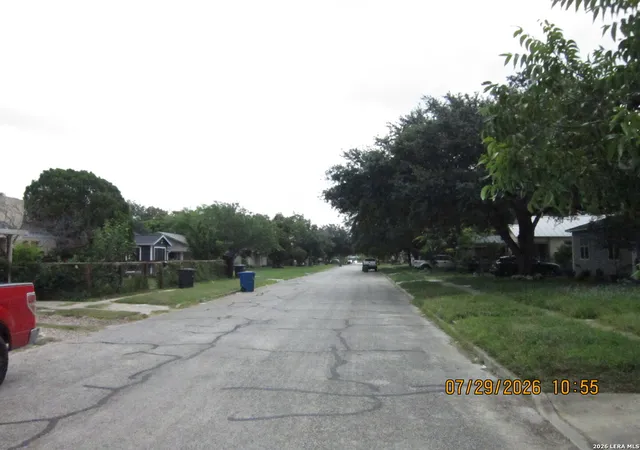 Photo 3 of Single family home for sale at 1915 Hicks Ave, San Antonio, TX 78210 | MLS# 2004651 | Listing updated on 2026-09-04