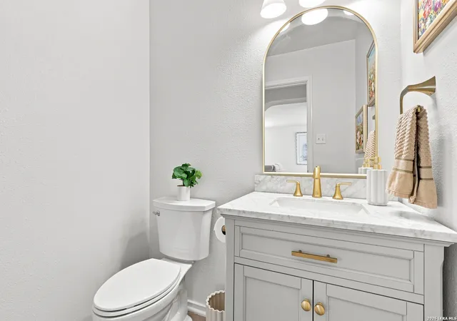 Photo 3 of Single family home for sale at 2316 Newoak Park, San Antonio, TX 78230 | MLS# 2004653 | Listing updated on 2026-08-29