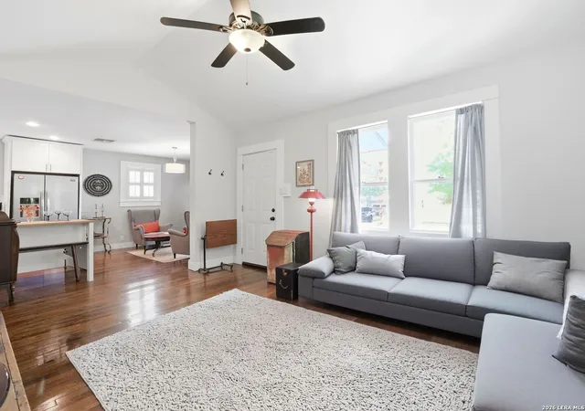 Photo 4 of Sale Pending at 518 Elmhurst Ave, San Antonio, TX 78209 | MLS# 2004654 | Listing updated on 2026-08-19