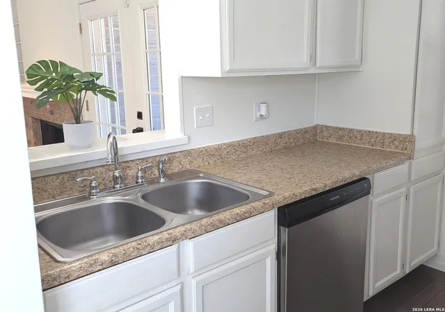 Photo 3 of Condo for sale at 4212 Medical #606, San Antonio, TX 78229 | MLS# 2004672 | Listing updated on 2026-08-11