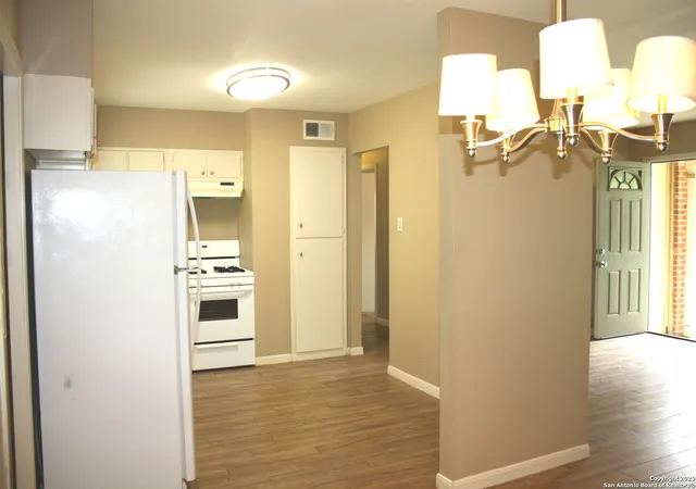 Photo 3 of Single family home for sale at 4819 Newcome Dr, San Antonio, TX 78229 | MLS# 2004699 | Listing updated on 2026-08-11