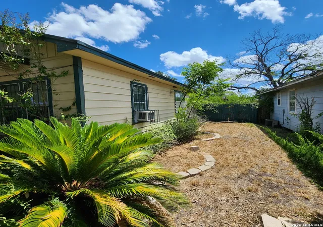 2nd image of 718 E Avenue E, Robstown, TX 78380 | MLS# 2004703