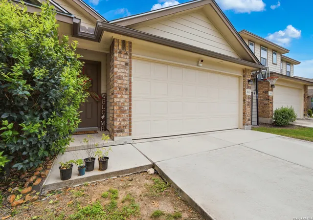 Photo 4 of Single family home for sale at 2611 Live Oak Pass, San Antonio, TX 78244 | MLS# 2004708 | Listing updated on 2026-09-14