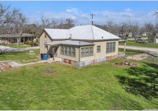 2nd image of 301 N Cunningham, Marion, TX 78124 | MLS# 2004743