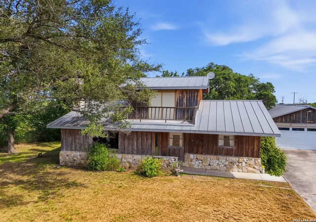Photo 3 of Sale Pending at 383 County Road 404, Uvalde, TX 78801 | MLS# 2004746 | Listing updated on 2026-09-05