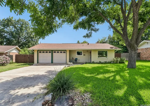 Photo 1 of Single family home for sale at 713 Lake, Kerrville, TX 78028 | MLS# 2004748 | Listing updated on 2026-08-11