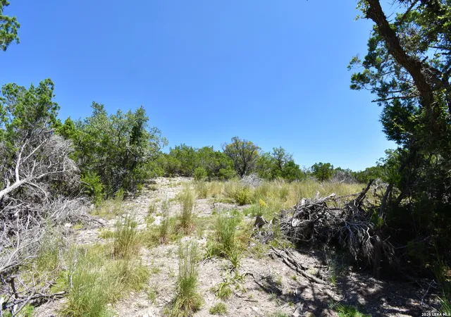 2nd image of 296 Timbercreek Rd, Pipe Creek, TX 78063 | MLS# 2004759