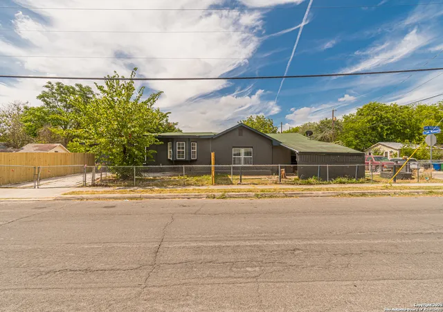 Photo 1 of Multi family home for sale at 502 S San Manuel St, San Antonio, TX 78237 | MLS# 2004761 | Listing updated on 2026-08-28