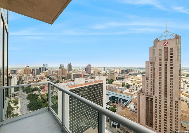 Photo 4 of Condo for sale at 610 E Market St #2708, San Antonio, TX 78205 | MLS# 2004762 | Listing updated on 2026-09-11
