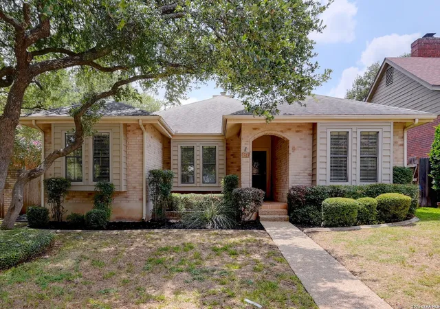 Photo 1 of Sale Pending at 1727 Eagle Pt, San Antonio, TX 78248 | MLS# 2004781 | Listing updated on 2026-08-26