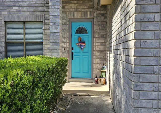 Photo 3 of Single family home for sale at 9539 Campton Farms, San Antonio, TX 78250 | MLS# 2004800 | Listing updated on 2026-09-15