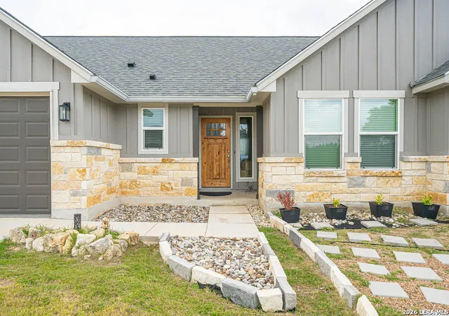 Photo 3 of Single family home for sale at 102 Clemente Zapata, Blanco, TX 78606 | MLS# 2004802 | Listing updated on 2026-08-24