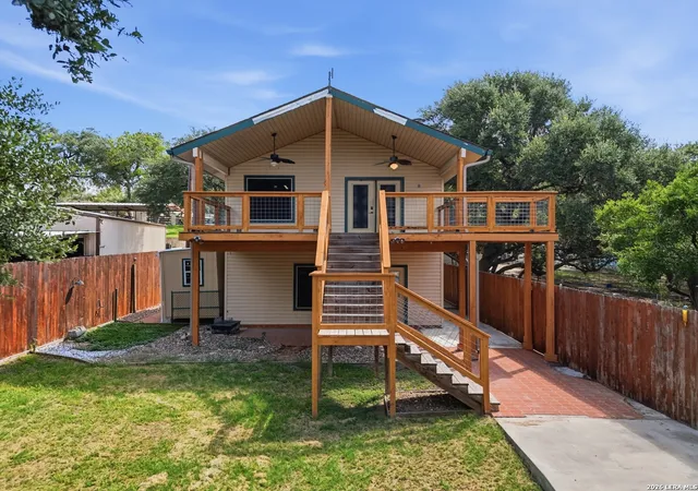Photo 1 of Single family home for sale at 1565 Pebble Beach Road, Lakehills, TX 78063 | MLS# 2004815 | Listing updated on 2026-09-15