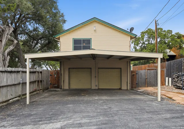 4th image of 1565 Pebble Beach Road, Lakehills, TX 78063 | MLS# 2004815