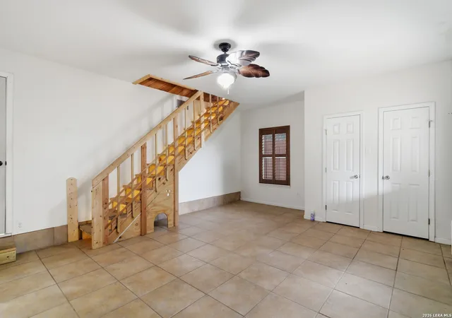 Photo 4 of Single family home for sale at 1565 Pebble Beach Road, Lakehills, TX 78063 | MLS# 2004815 | Listing updated on 2026-09-15