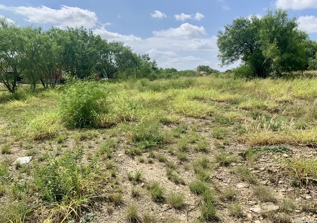 Photo 1 of Land for sale at 000 Wagon Wheel, Eagle Pass, TX 78852 | MLS# 2004818 | Listing updated on 2026-08-11