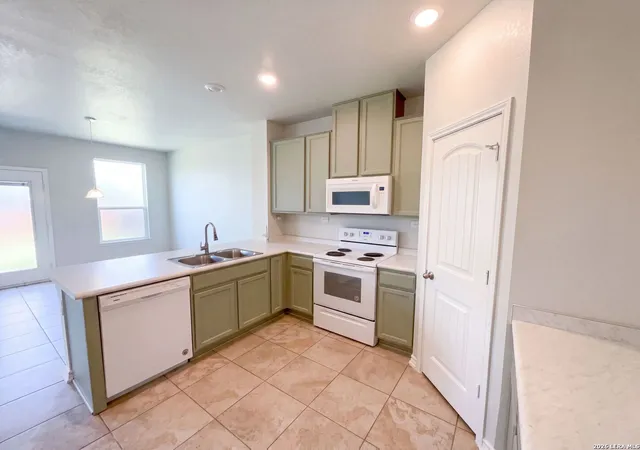Photo 2 of Sale Pending at 6931 Beltran Pass, San Antonio, TX 78252 | MLS# 2004842 | Listing updated on 2026-09-18